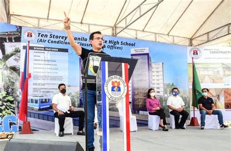 Isko breaks ground for new Manila Science High School.